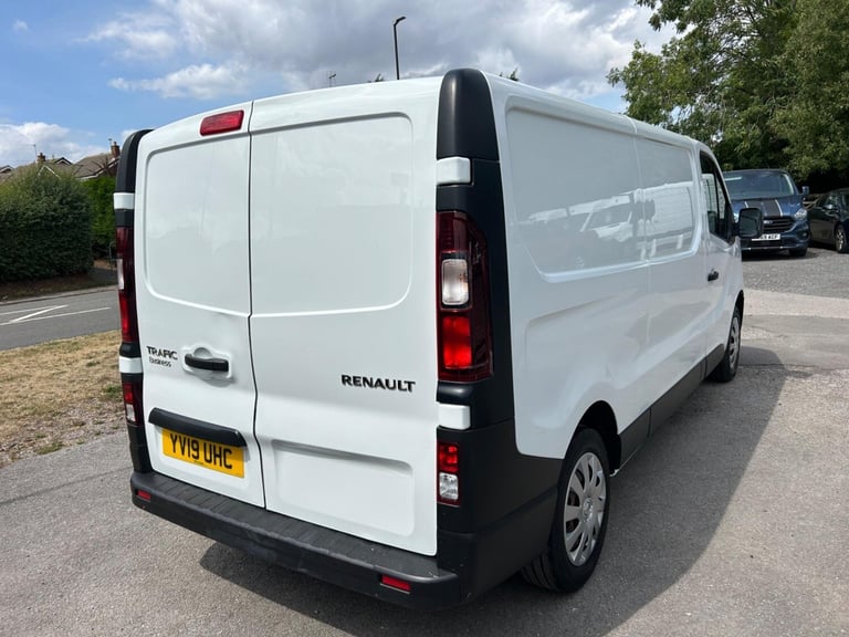 2019 Renault Trafic 1.6 dCi 29 Business LWB Standard Roof Euro 6 5dr PANEL VAN Diesel Manual