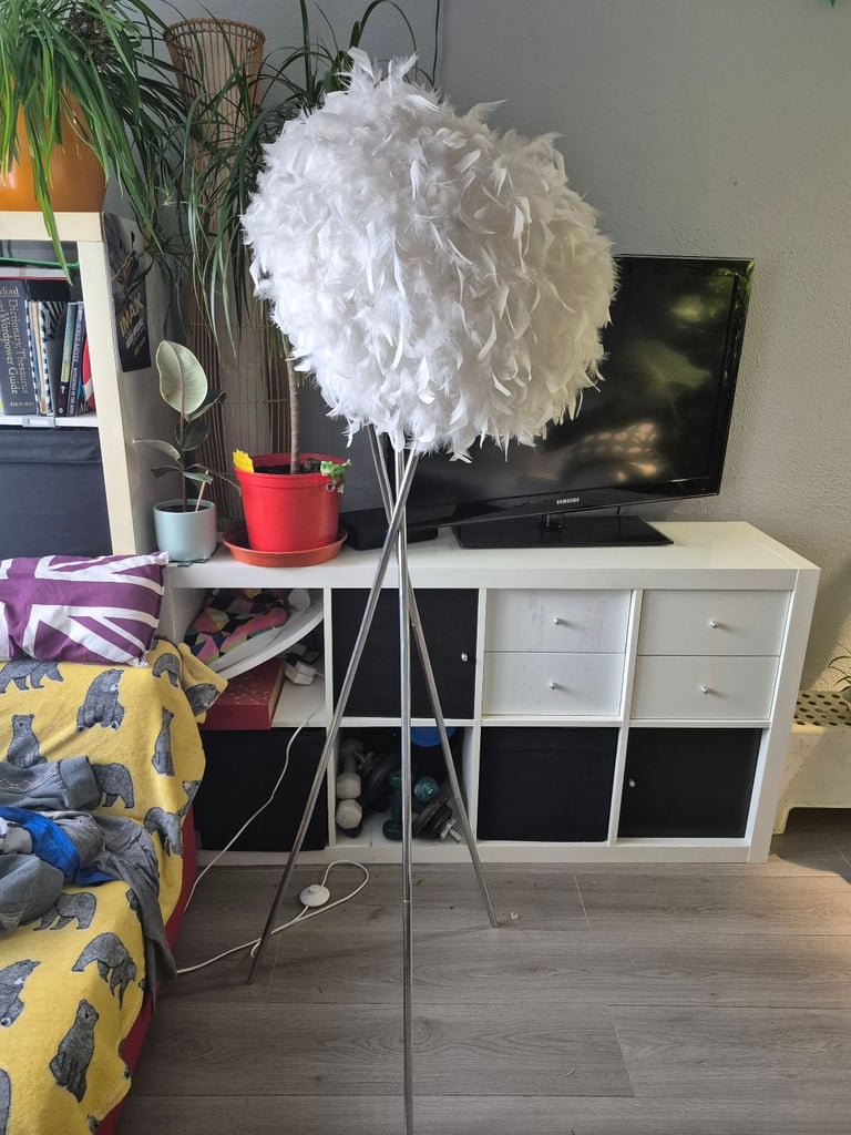 Designer White Feather Tripod Floor lamp, 