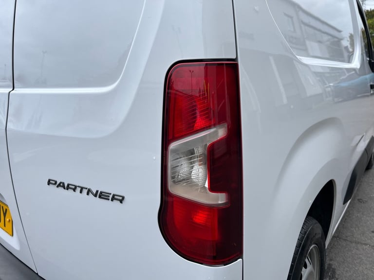  Peugeot Partner 1.5 Bluehdi 1000 Professional Standard Panel Van 5dr Diesel