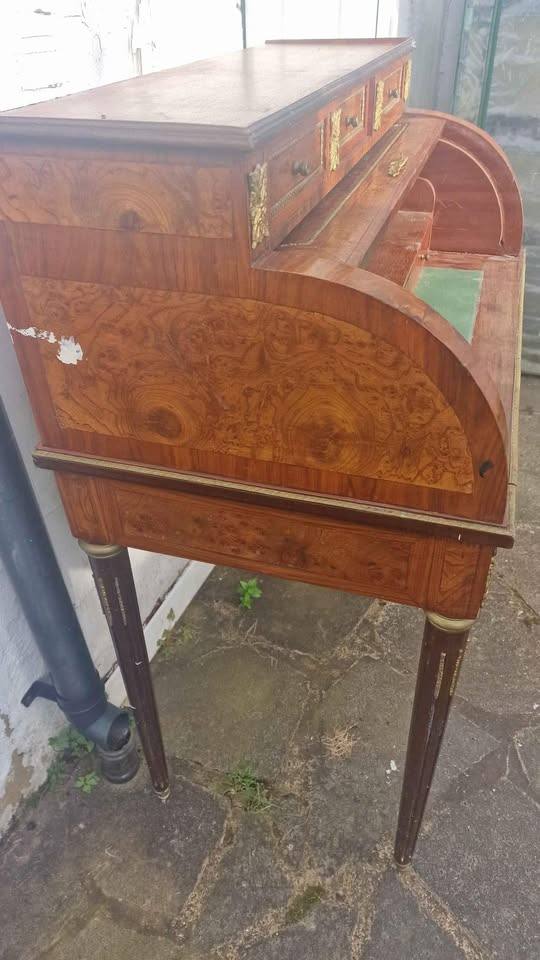 Victorian vintage dressing table antique brown with draws wood wooden gold golden metal details