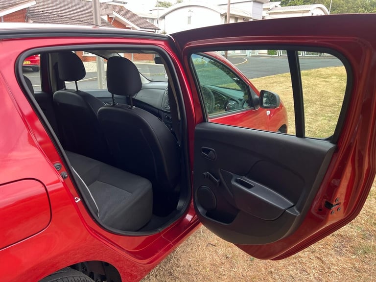 2016 Dacia Sandero Stepway 1.5 dCi Ambiance 5dr HATCHBACK Diesel Manual