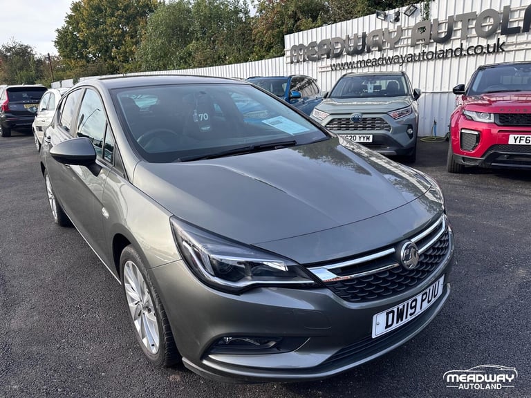 image for 2019 Vauxhall Astra 1.0i Turbo ecoTEC Tech Line Nav Euro 6 (s/s) 5dr HATCHBACK Petrol Manual