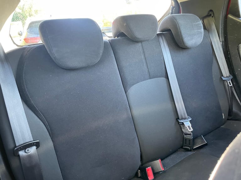 CHRYSLER YPSILON 1.2 SE 13 REG RED 5 DOOR SERVICE HISTORY MOT MARCH 22ND 2026 TAX £35 LOW INSURANCE 