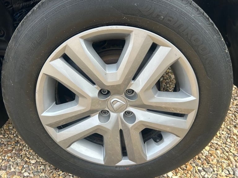 2022 Dacia Jogger 1.0 TCe Comfort MPV 5dr Petrol Manual Euro 6 (s/s) (110 ps) MPV Petrol Manual