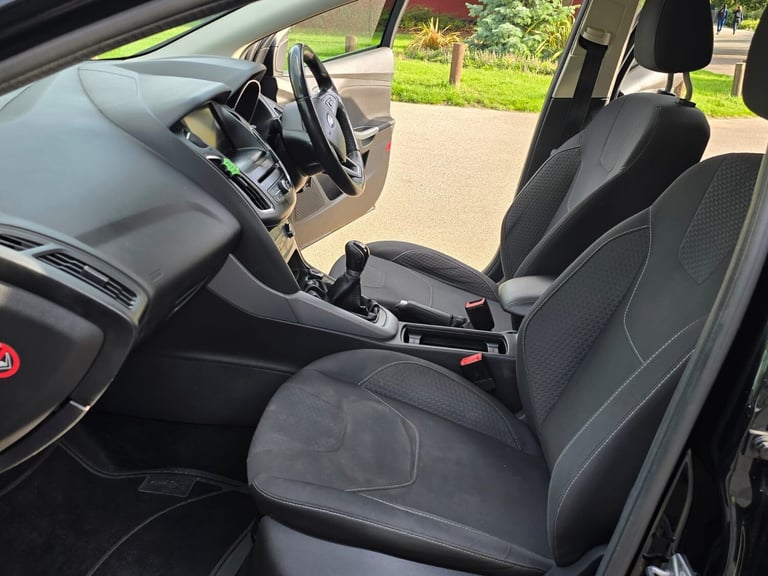 2016 Ford Focus 1.0 Manual Zetec EcoBoost 61000 Miles. NAV . PX OK. Petrol 5dr hatchback. HATCHBA...