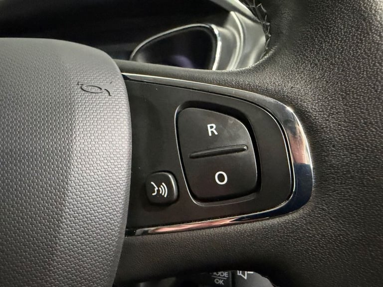 2016 16 RENAULT CAPTUR 1.5 DCI ENERGY ICONIC NAV SUV 5DR DIESEL MANUAL EURO 6 (S