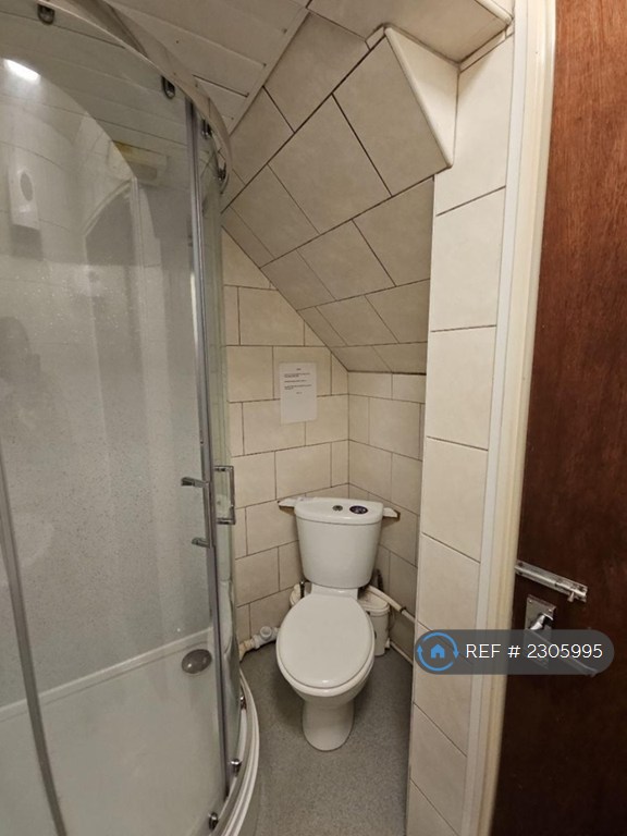 3 bedroom flat in St. Ronans Road, Southsea, PO4 (3 bed) (#2305995)