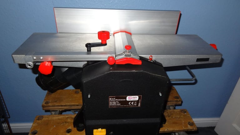 SIP Trade 8” x 4” Planer Thicknesser – Great Condition
