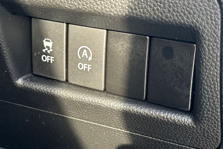 2021 Suzuki Ignis 92905 Hatchback Petrol Manual