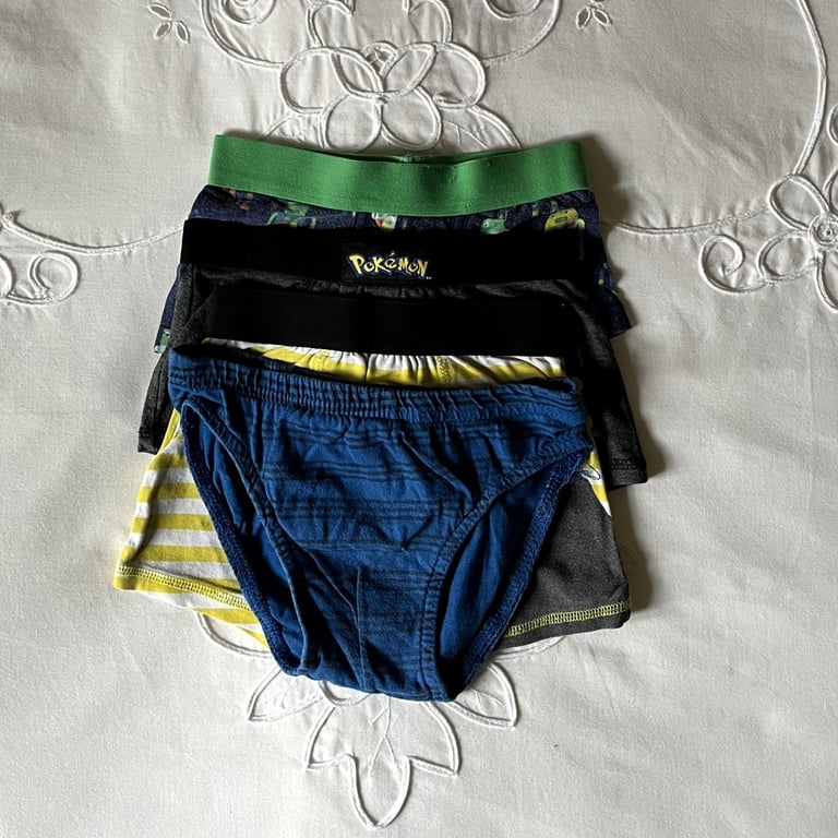 3 pairs boys' boxers: 2 x 3-4 yrs (Robot, Pokemon), 4-5 yrs (Batman) & 1 pr blue pants 6-7 yrs .