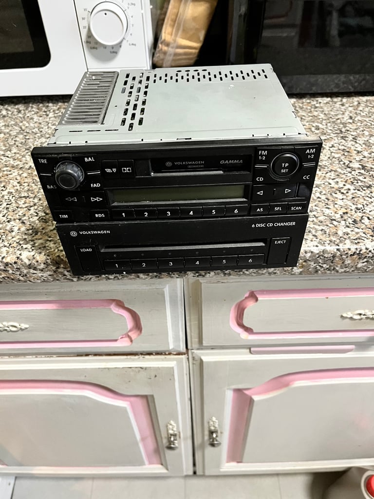 image for Vw gamma stereo and cd multi changer