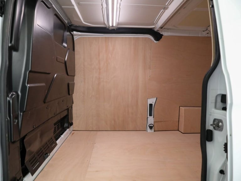 2023 Ford Transit Custom 2.0 300 EcoBlue Limited Panel Van 5dr Diesel Manual L2 H1 Euro 6 (s/s) (...