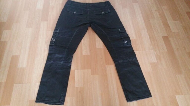 Vintage 00's BENCH  Fly Stud Cargo Jeans. Size : W36. L32