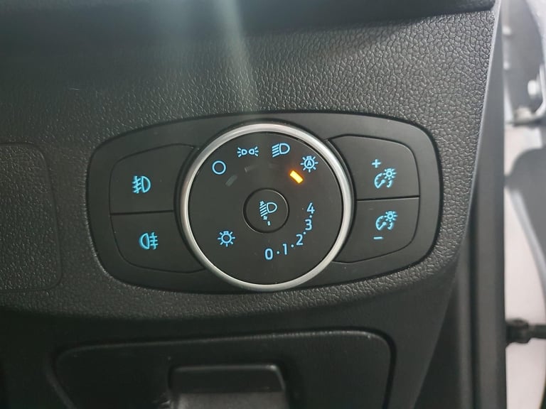 2018 Ford Focus 1.5 EcoBlue Titanium Euro 6 (s/s) 5dr HATCHBACK Diesel Manual