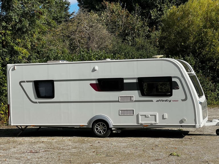 2017 Elddis Affinity 550 Elddis Affinity 550 Caravan with Kampa Awning Unlisted Petrol Automatic