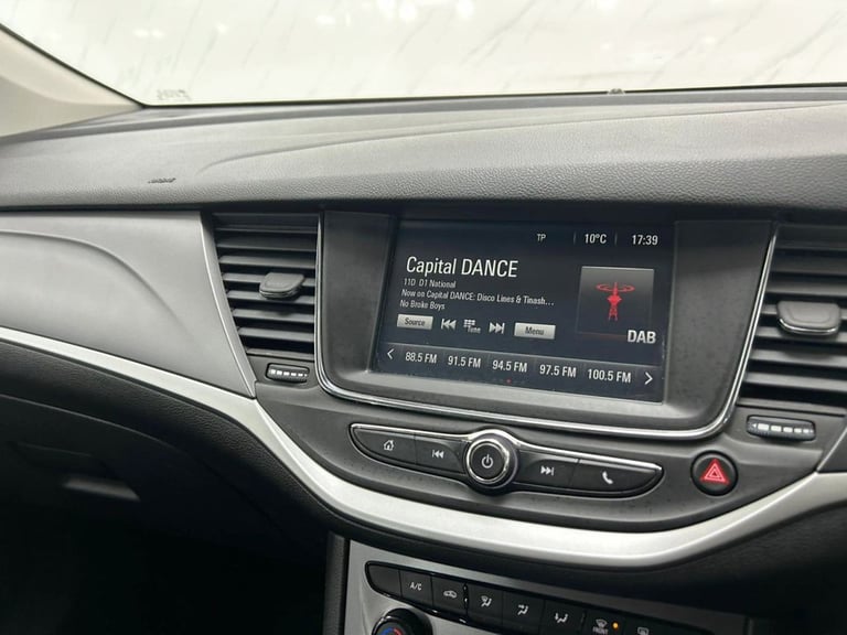 2017 Vauxhall Astra *AUTO!* 1.4i Turbo Design Hatchback 5dr Petrol Auto Euro 6 (s/s) (150 ps) F H...