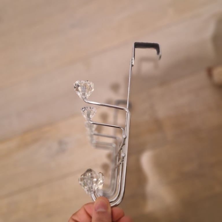 Mounted coat hanger