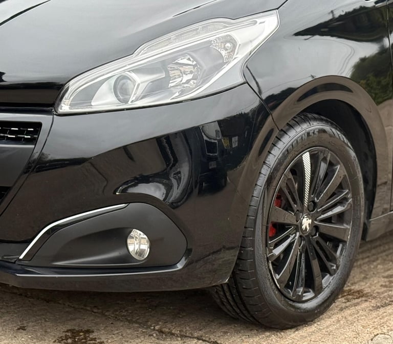 2018 Peugeot 208 1.2 PureTech Black Edition Euro 6 3dr Petrol