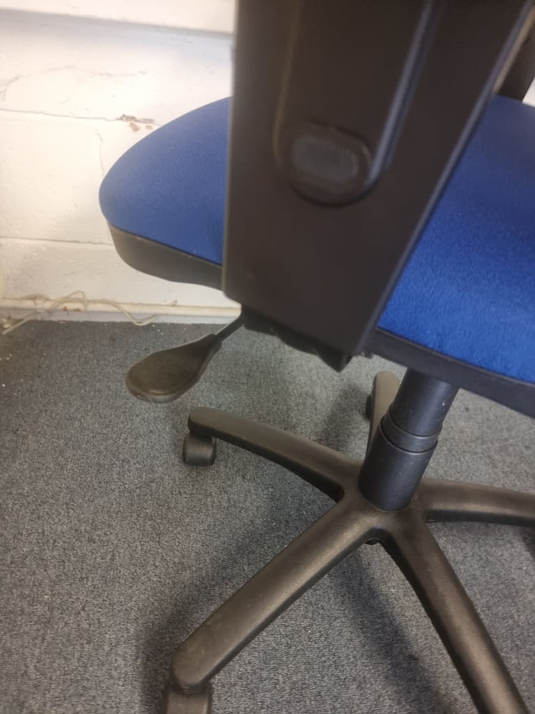 Bkue Toransen Adjustable Office Swivel Desk Chair 2 Available 