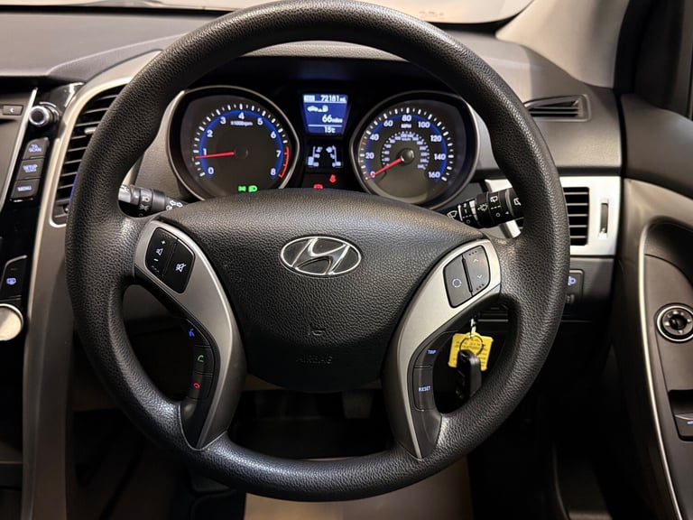 2015 Hyundai i30 1.4 S Hatchback 5dr Petrol Manual Euro 6 (100 ps) - SERVICE