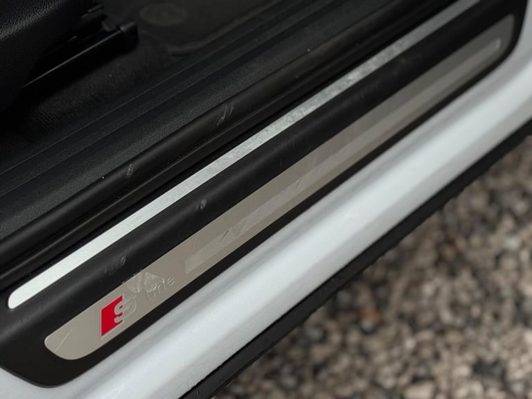  Audi Q5 2.0 TDI S line Plus Special Edition S Tronic quattro Euro 6 (s/s) 5dr Diesel Automatic