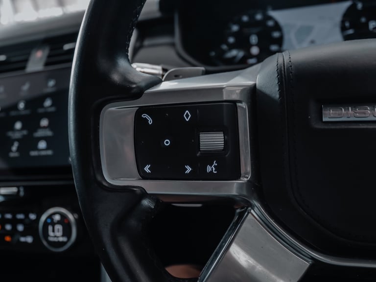 2021 Land Rover Discovery 3.0 D300 R-Dynamic HSE 5dr Auto ESTATE DIESEL Automatic