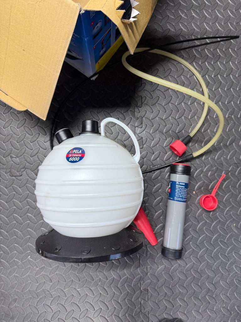 Pela 6000 Oil Extractor 