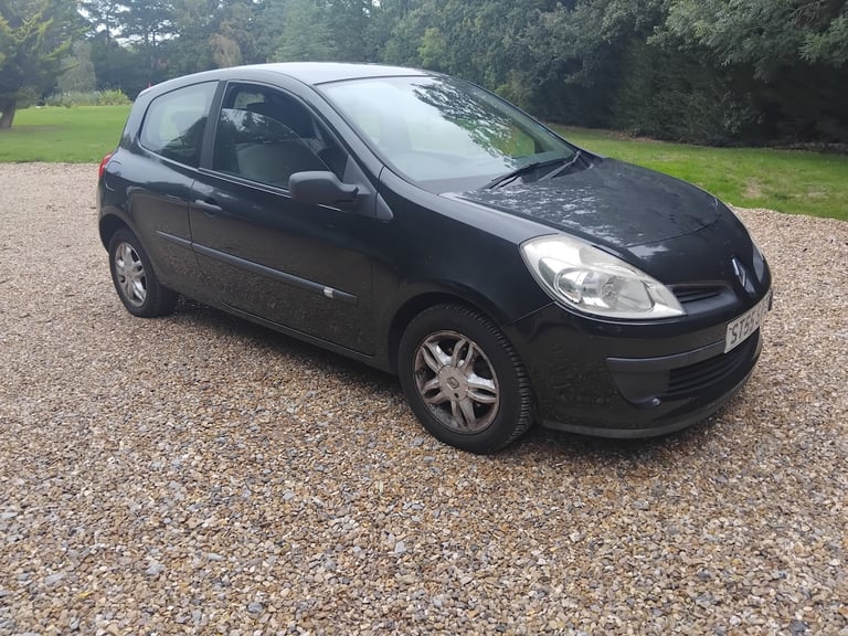 2005 Renault Clio 1.6 VVT Expression 3dr Auto HATCHBACK Petrol Automatic