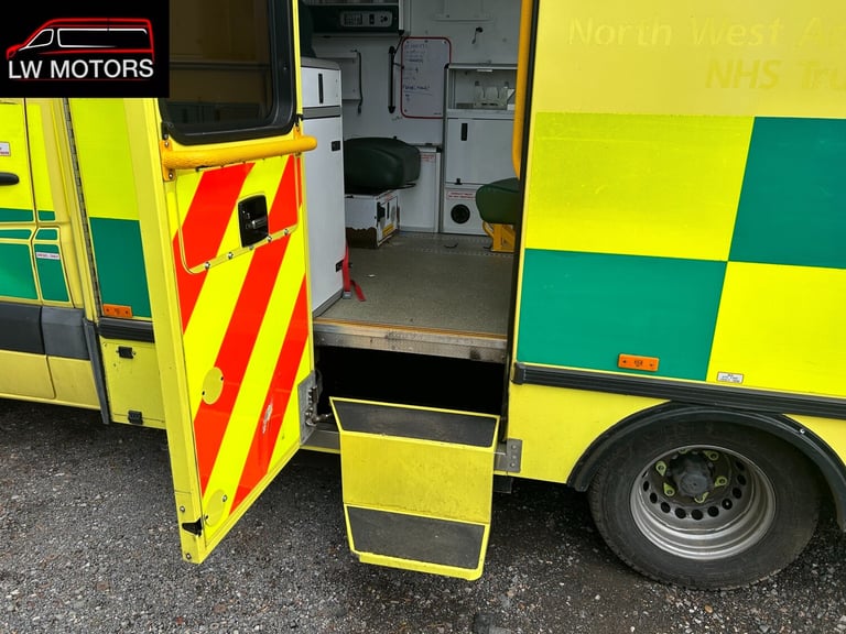 MERCEDES BENZ SPRINTER 519 CDI DIRECT EX AMBULANCE SERIVICS 2017 17 REG EURO 6