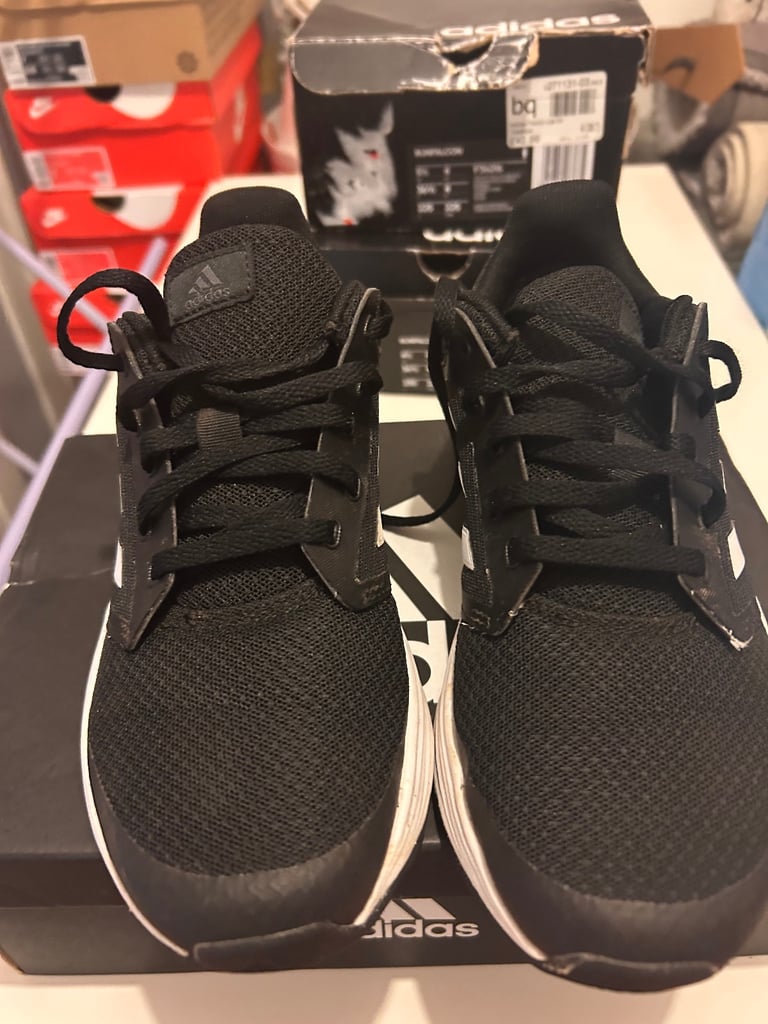 Ladies trainers