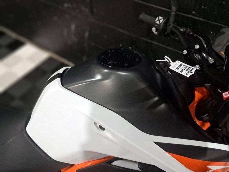 2021 21 KTM 890 DUKE R FINANCE SPECIALISTS APPLY NOW