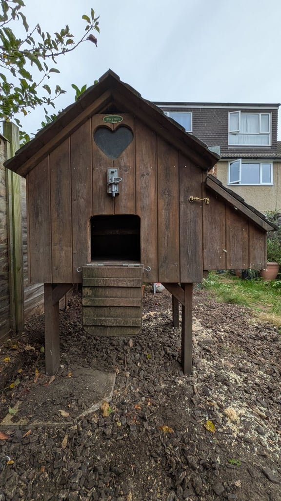 Chicken coop, Flyte So Fancy