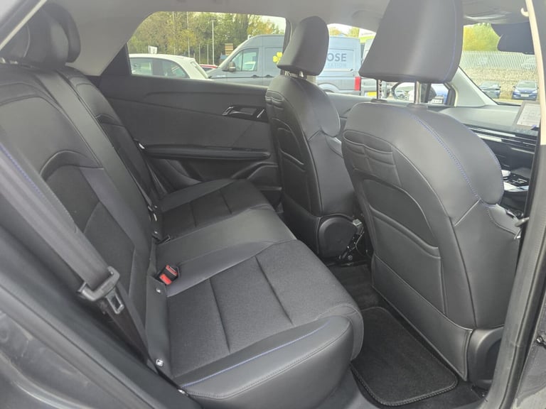 2025 MG MG4 150kW Trophy EV Long Range 64kWh 5dr Auto HATCHBACK ELECTRIC Automatic