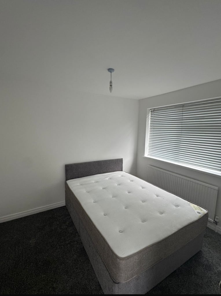 3 bedroom modern house furnished to let 