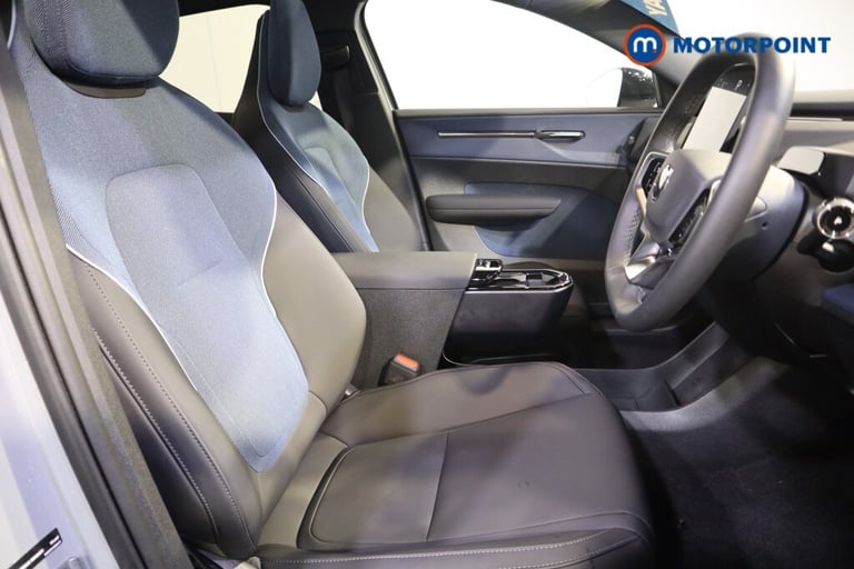 2025 Volvo EX30 200kW SM Extended Range Ultra 69kWh 5dr Auto ESTATE ELECTRIC Automatic