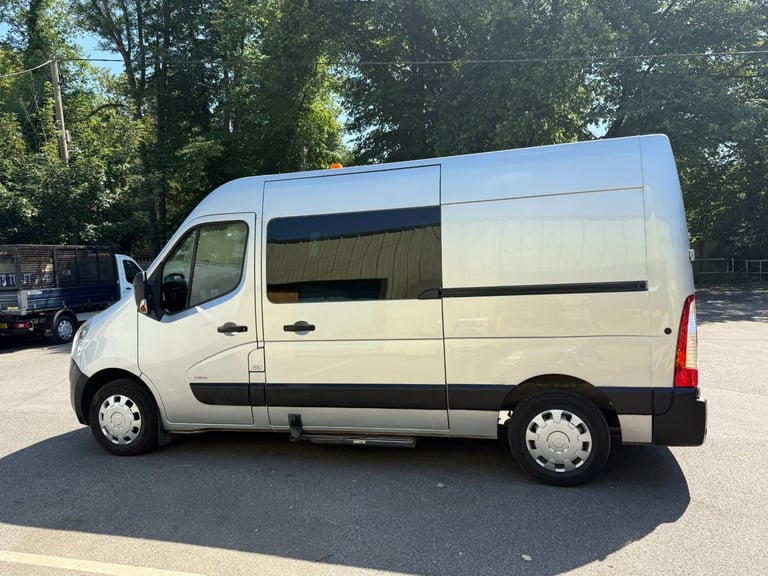 2020 VAUXHALL MOVANO 2.3L DIESEL SILVER MANUAL 9 SEATER CREW COMBI VAN - 97K