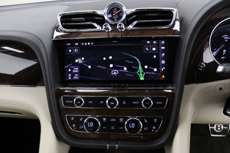 2021 Bentley Bentayga 4.0 V8 Base SUV 5dr Petrol Auto 4WD Euro 6 (s/s) (550 ps) ESTATE Petrol Aut...