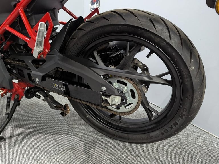 2025 (75) Benelli BN125 in White