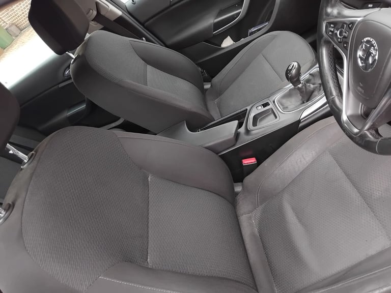 2016 Vauxhall Insignia 1.4T Design Nav 5dr [Start Stop] HATCHBACK Petrol Manual