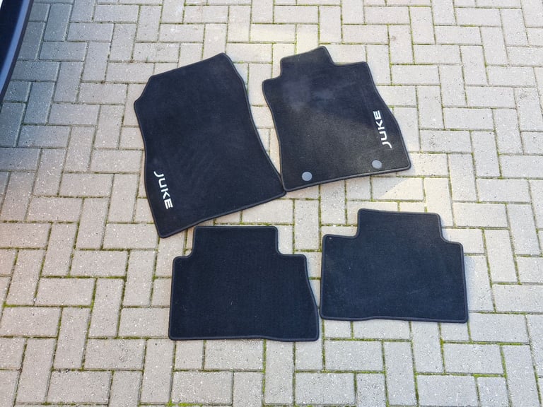 image for Nissan juke car mats full set 