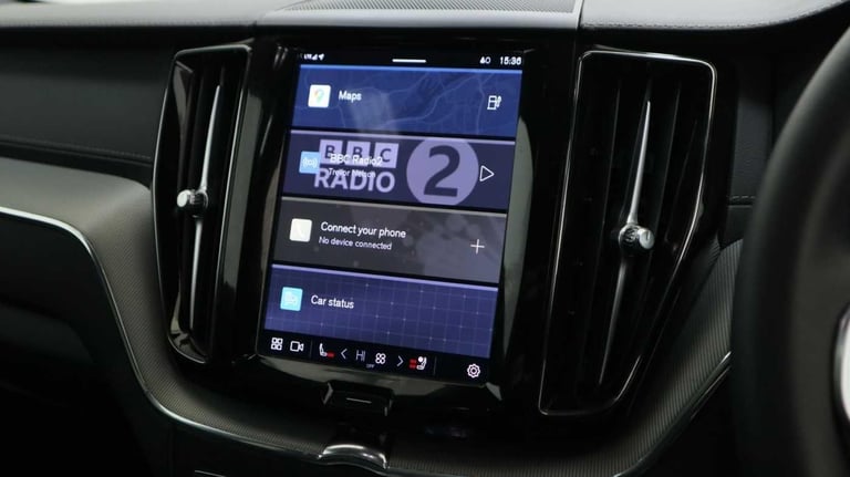2024 Volvo XC60 2.0h T8 Recharge 18.8kWh Ultimate Dark Auto AWD Euro 6 (s/s) 5dr ESTATE Petrol/El...