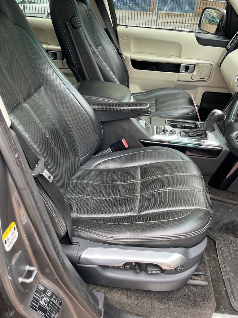 2010 Land Rover Range Rover 3.6 TDV8 Vogue SE 4dr Auto PRIVATE PLATE SERVICE HISTORY  ESTATE Dies...