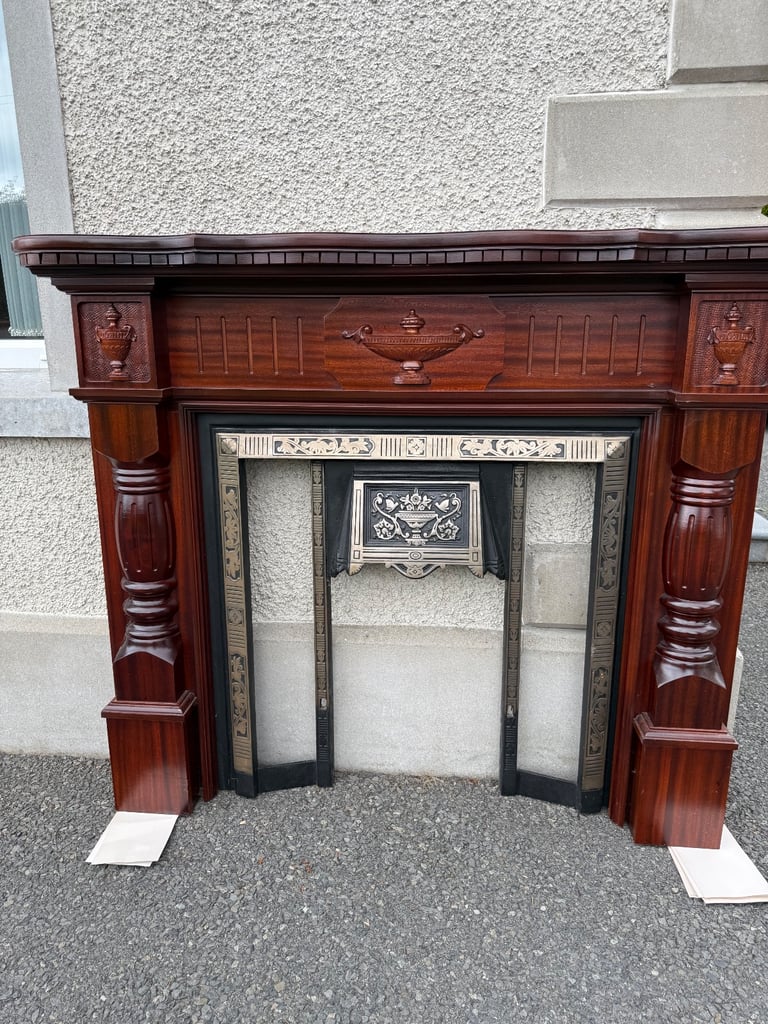 Fireplace with Cast Iron insert - excellent condition