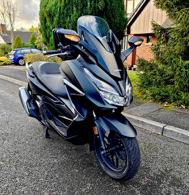 2022 Honda Forza Nss 350 . 1 Owner 