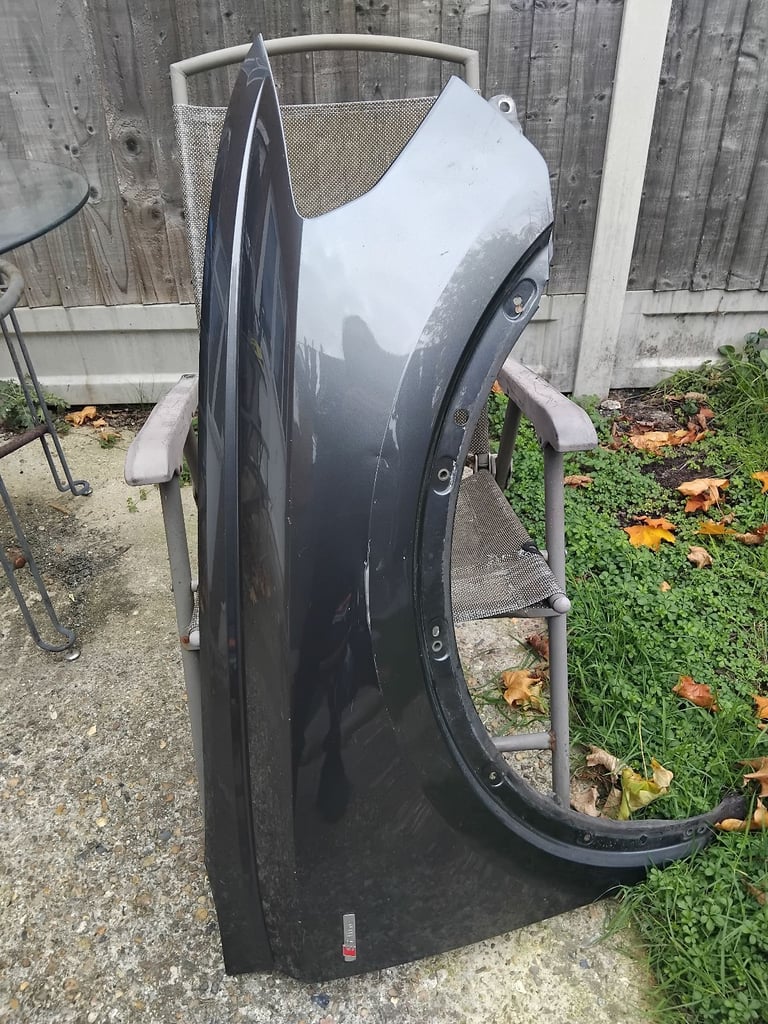 2019 Audi Q3 S Line o/s front wing 