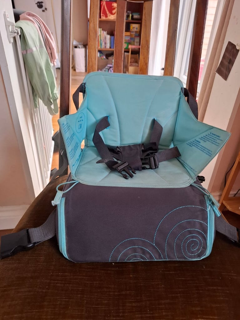 Free foldable booster seat for toddlers