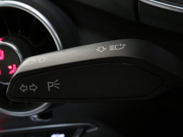 AUDI TT 2.0 TDI ultra S line 2015