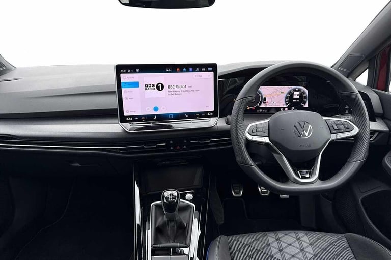2024 Volkswagen Golf 1.5TSI 150PS Hatch Ã¢Â­ÂBlack Pack, Sunroof, DCC, Keyless, Winter Pack, To ...