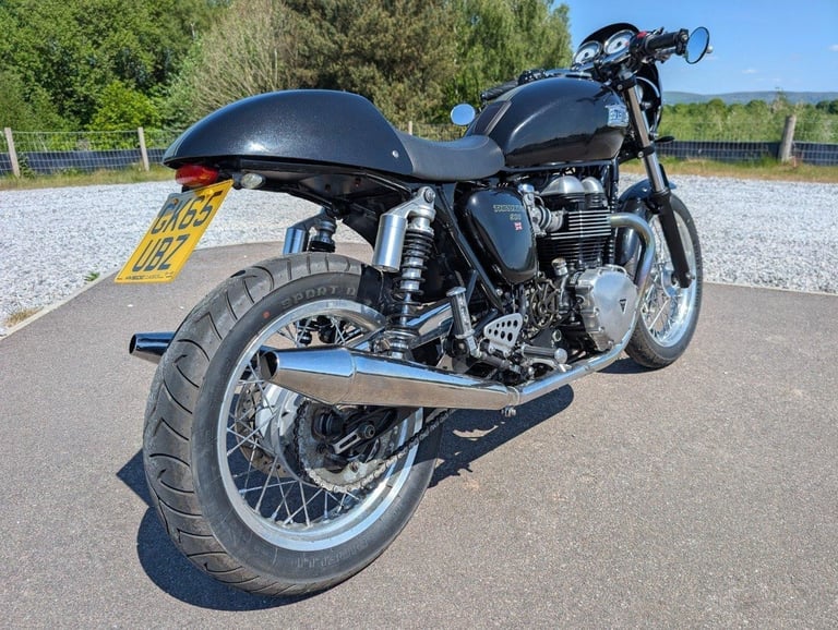 2016 TRIUMPH THRUXTON