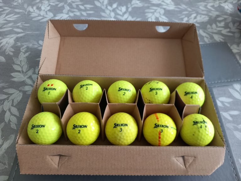 image for 10 Yellow Srixon Soft Feel Golf balls 